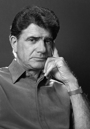 محمدرضا شجریان سینه مالامال درد است